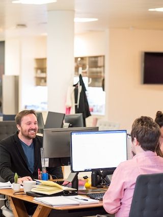 Service commercial commercial